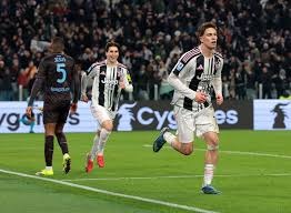 竞技游戏与休闲玩法融合趋势明显